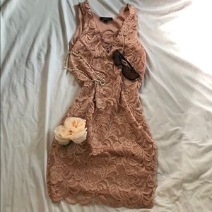 Fabulous lace body con dress!